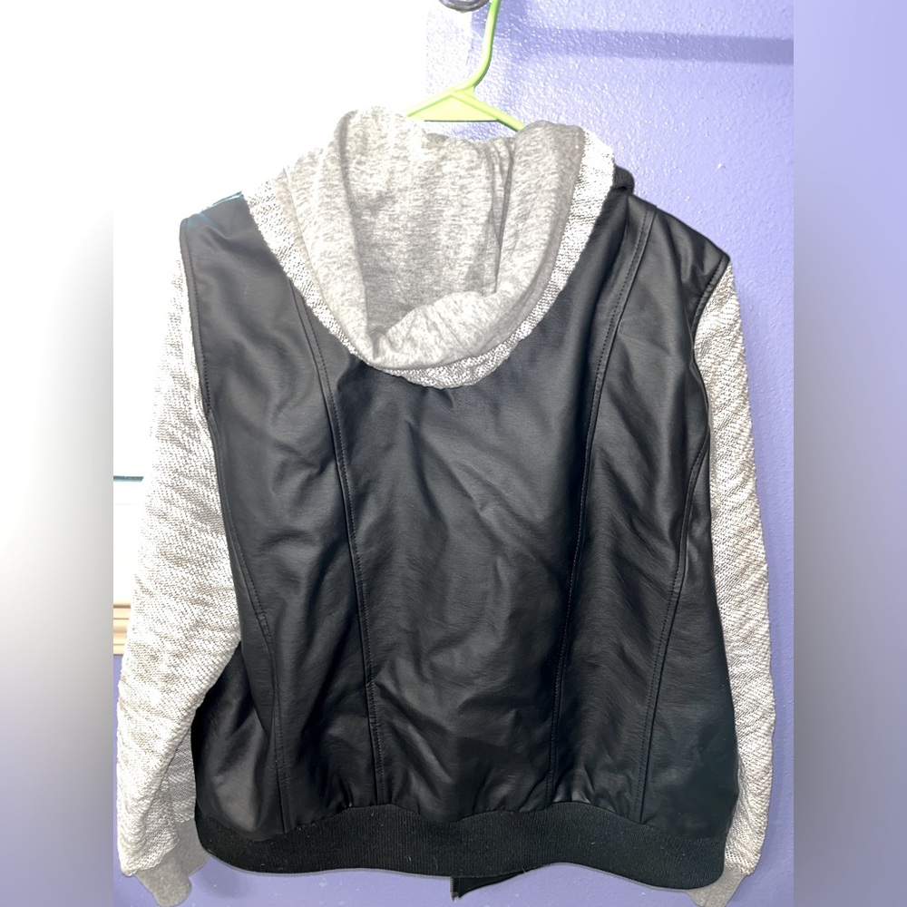 Torrid zip up jacket - Picture 2 of 3